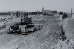 Bau der Verbindungsstraße Steffenshagen Kröpelin im Jahr 1972.